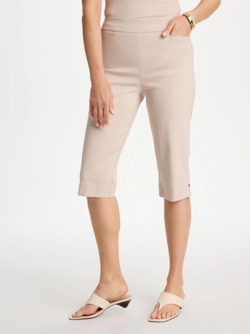 Chicos Smokey Taupe Brigitte™ Pull-On Rivet Slim Capris So Slimming Size 0